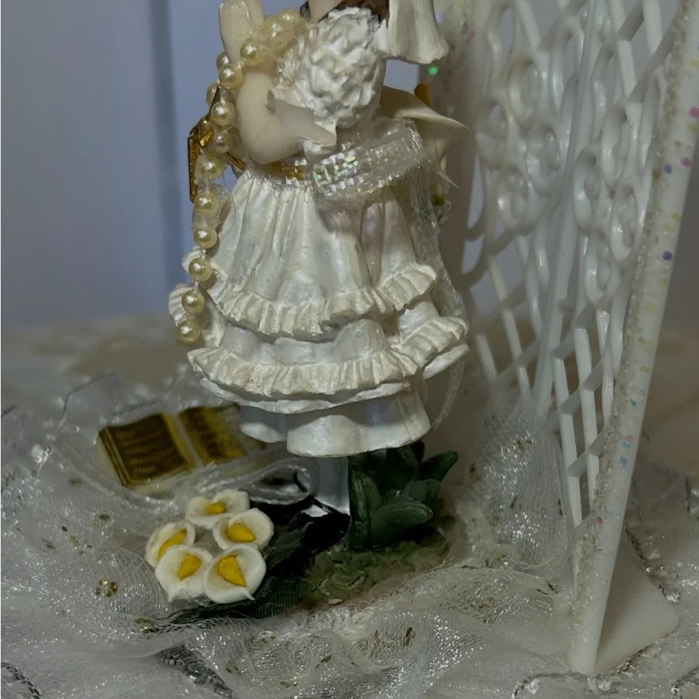 Elegant White Prayer Figurine for first communion